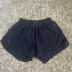 Lululemon Size 2 Black Hotty Hot shorts